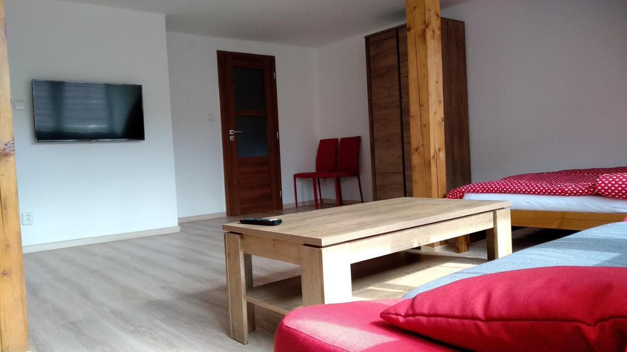 Benesov nad Ploucnici Apartmany Kukacci Hnizdo מראה חיצוני תמונה