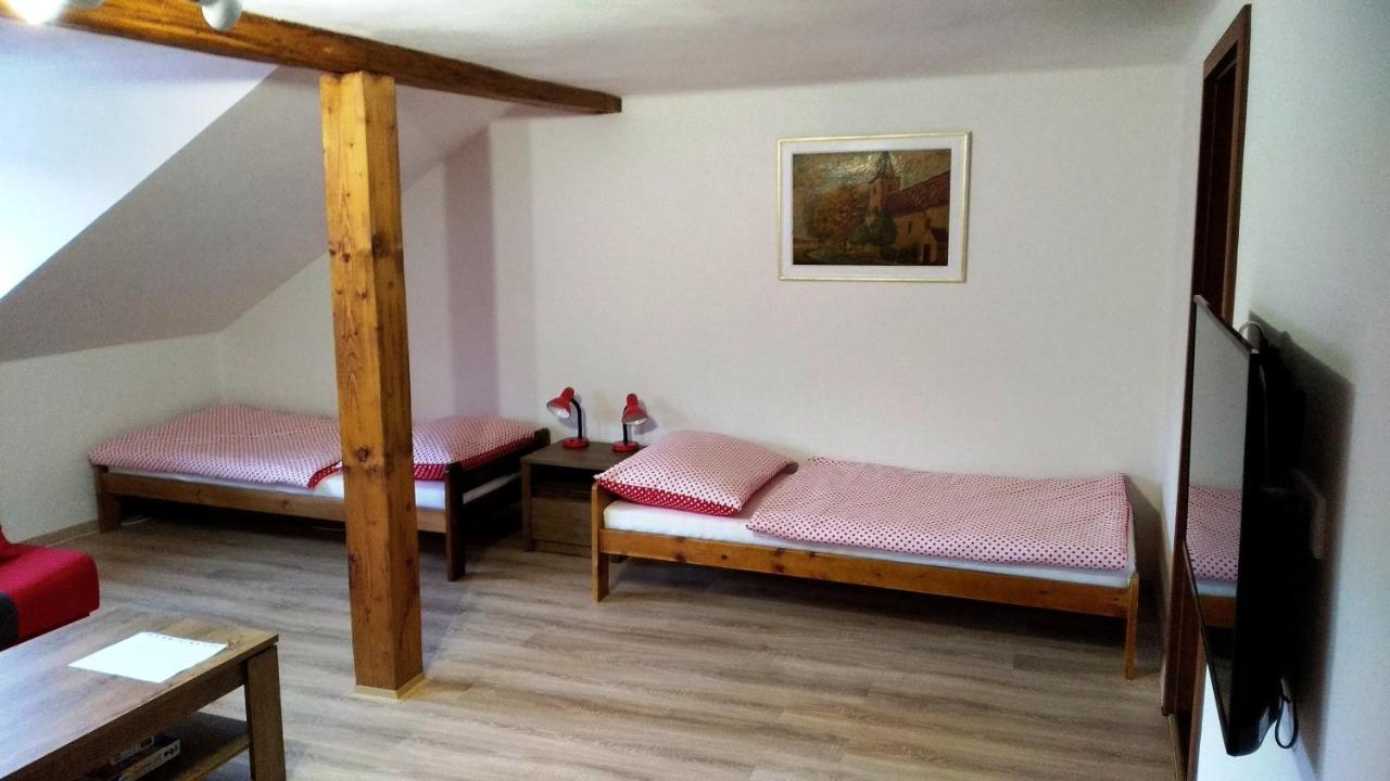Benesov nad Ploucnici Apartmany Kukacci Hnizdo מראה חיצוני תמונה
