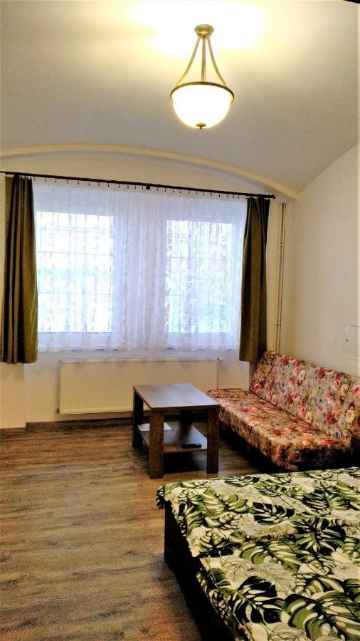 Benesov nad Ploucnici Apartmany Kukacci Hnizdo מראה חיצוני תמונה
